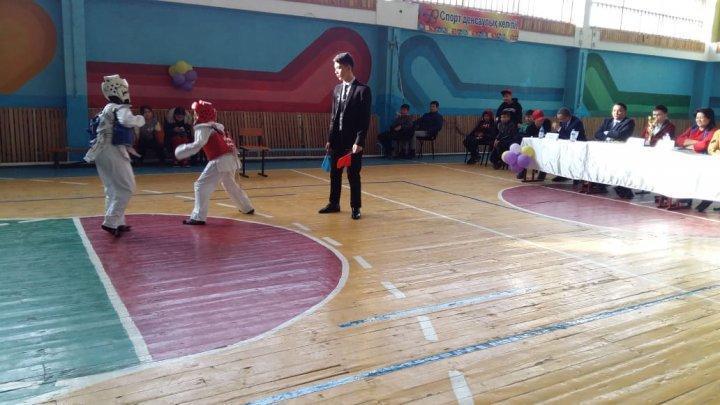 "Болашаққа бағдар, рухани жаңғыру" бағдарламасы аясында, оқушылар арасында тхэвандо спорт түрінен өткізілген жарыс